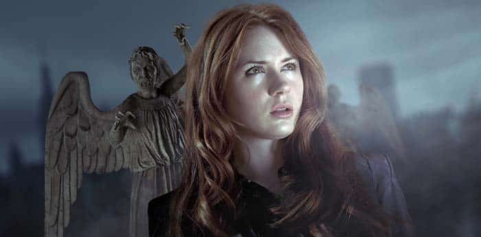 Karen Gillan as Amy Pond and a Weeping Angel 