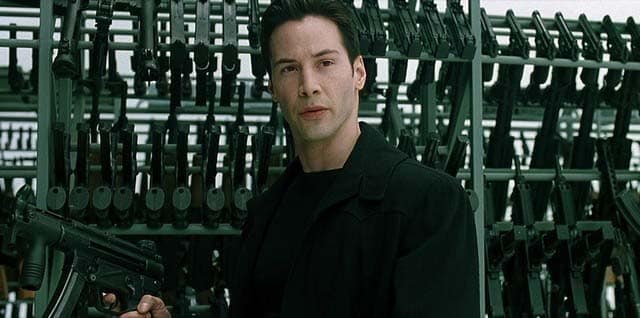 Keanu Reeves como Neo em cena de Matrix (The Matrix, 1999)